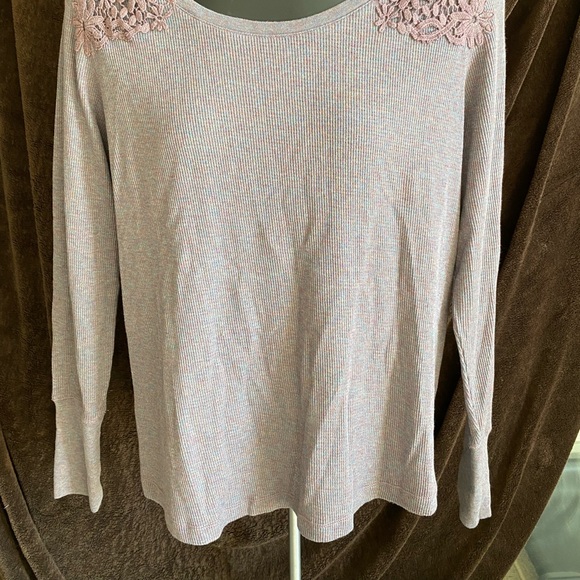 Denver Hayes // Violet Long Sleeve Top - Picture 7 of 7